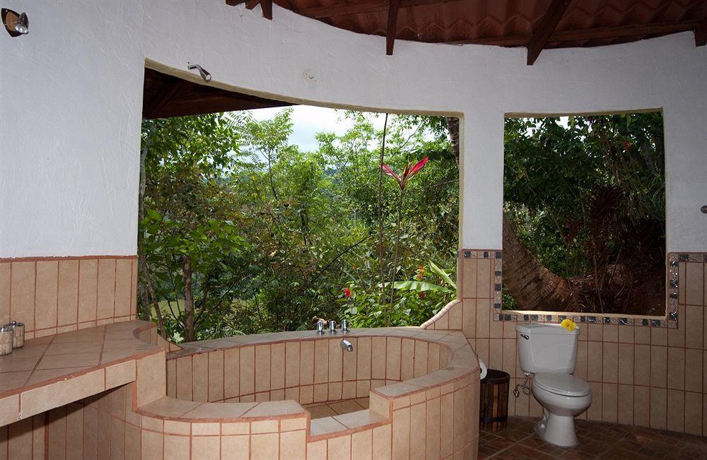 Lagunavista Villas Carate Екстер'єр фото