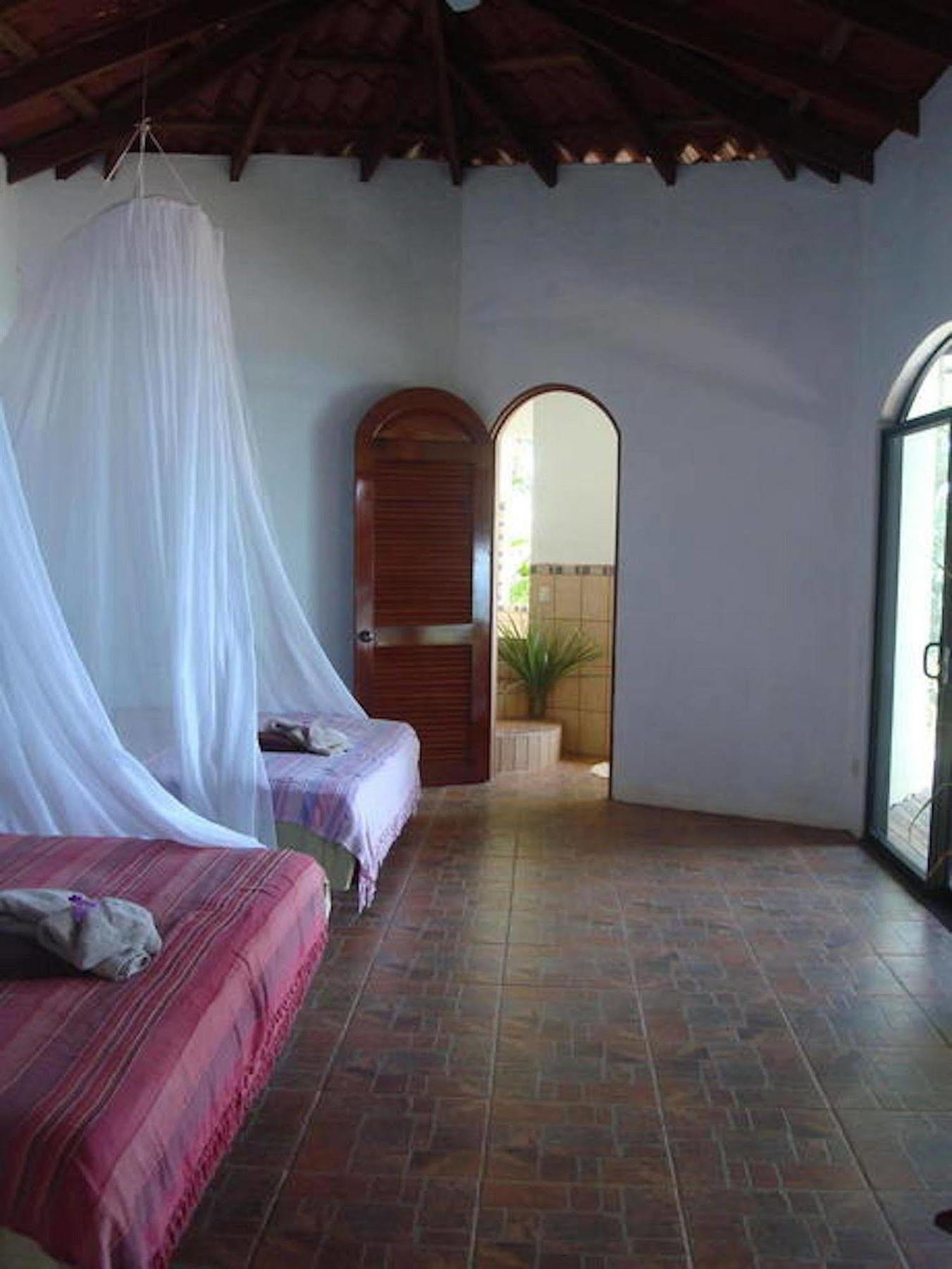 Lagunavista Villas Carate Екстер'єр фото